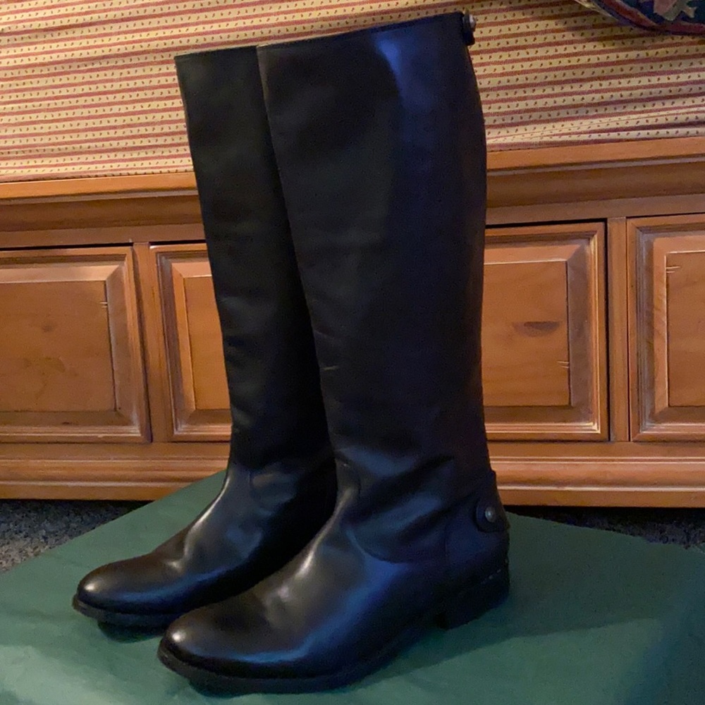 FRY TALL BLACK LEATHER BOOTS. SIZE 10